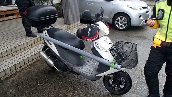 バズーガ砲の様なロッドケース